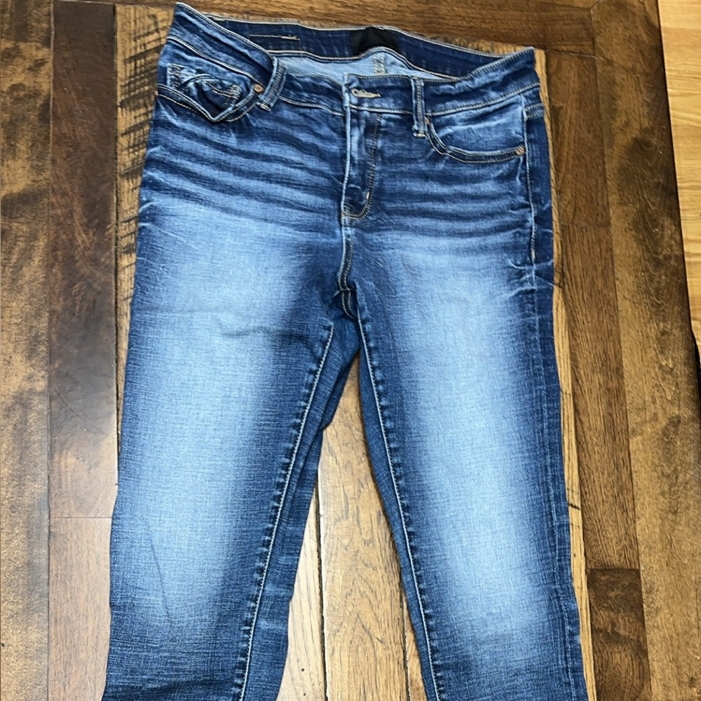 Buckle Women's Faded Blue Skinny Jeans